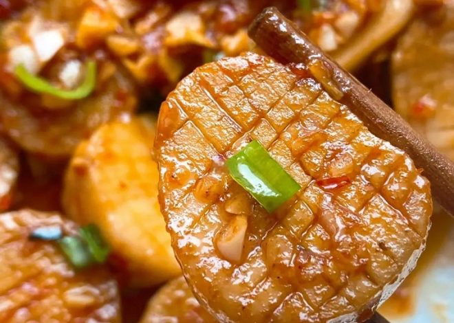 Pan fried king oyster mushroom with minced black pepper